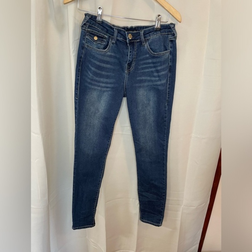 True Religion Jennie Curvy Mid Rise Super Skinny Size 29
